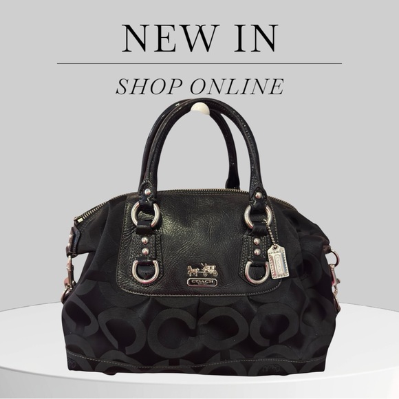 COACH WOMEN’S BLACK SIGNATURE BAG IN GREAT CONDITION SEE ALL PICTURES - Picture 1 of 13